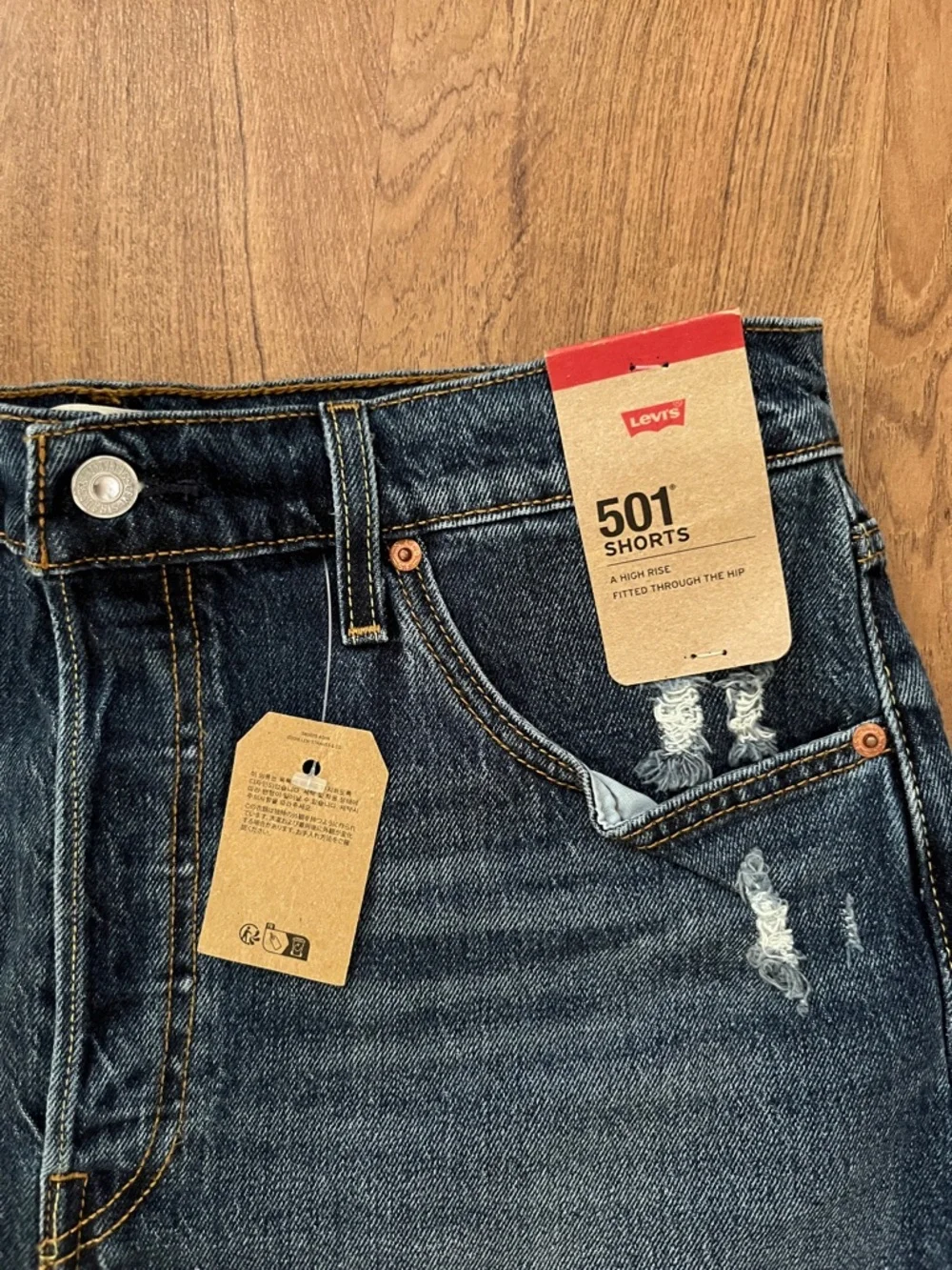 NWT Levi’s 501 Denim Shorts
